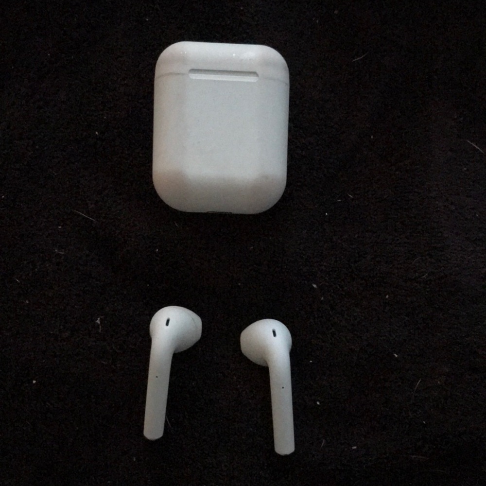 AirPods